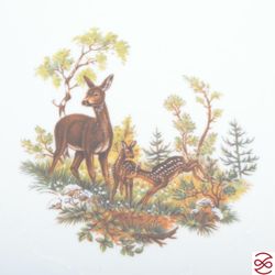 Салатник квадратный на ноге Crown Aristokrat Охота бежевая 32*32 см