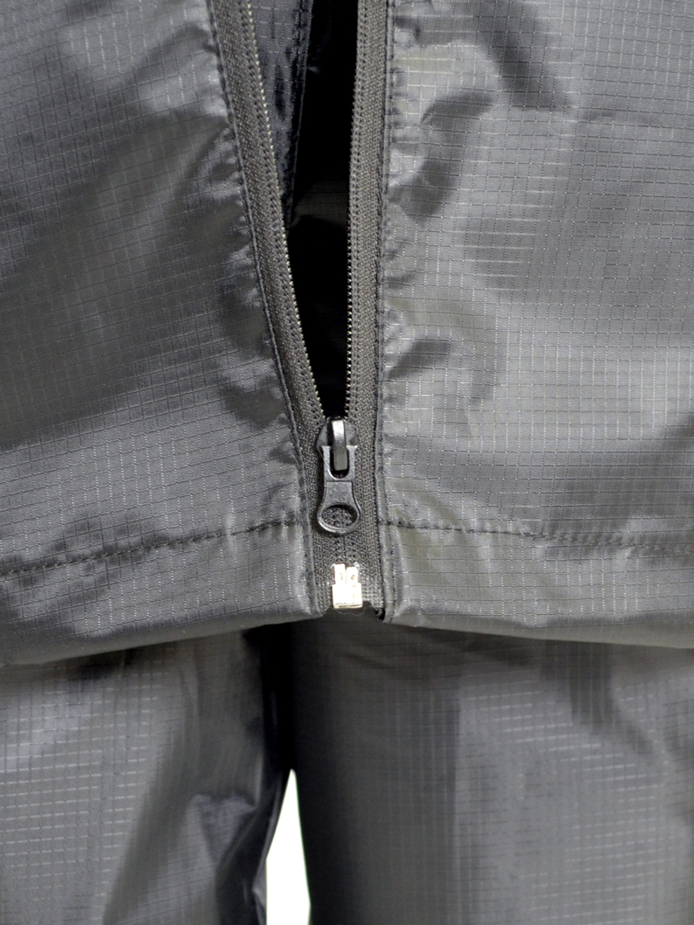 Спортивный костюм Prival Ветровлагозащитный женский, чёрный+серый