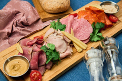 ПЛАТО ИЗ МЯСНЫХ ДЕЛИКАТЕСОВ (420г)