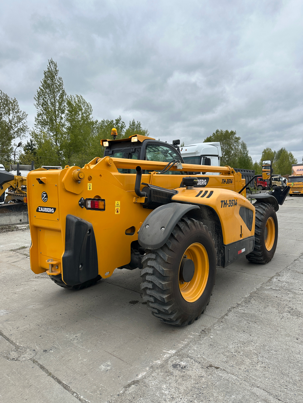 Zauberg TH* Телескопический погрузчик TH-3514 (Дизельный, 4.0 л, 98 л.с. АТ)