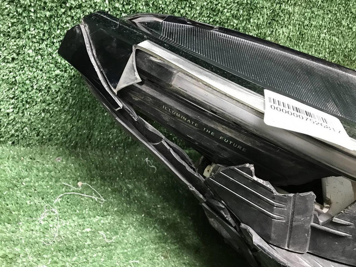 Битая Фара правая Changan Lamore (2023-н.в.) LED