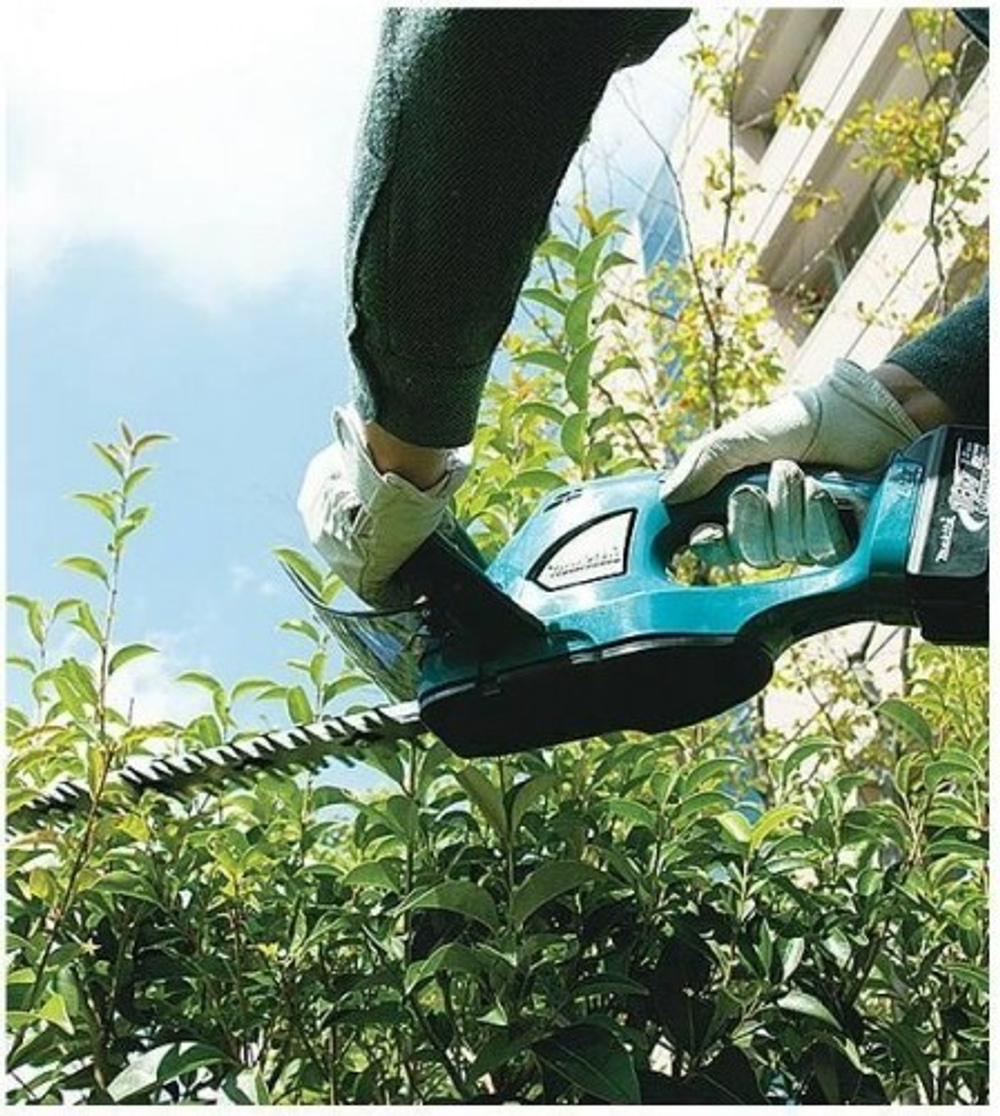 Ножницы-кусторез аккумуляторные MAKITA DUH 523 Z без АКБ и ЗУ DUH523Z