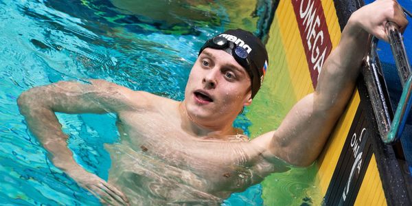 FINA подтвердила, что вопрос перераспределения медалей ЧМ включает награды россиян из-за дисквалификации Лобузова