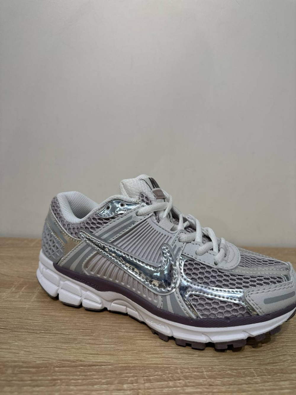 Кроссовки из натуральной кожи