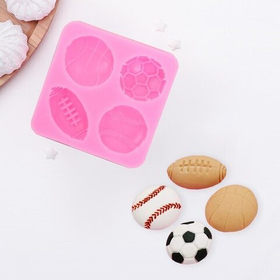 Молд силиконовый "4 мяча"