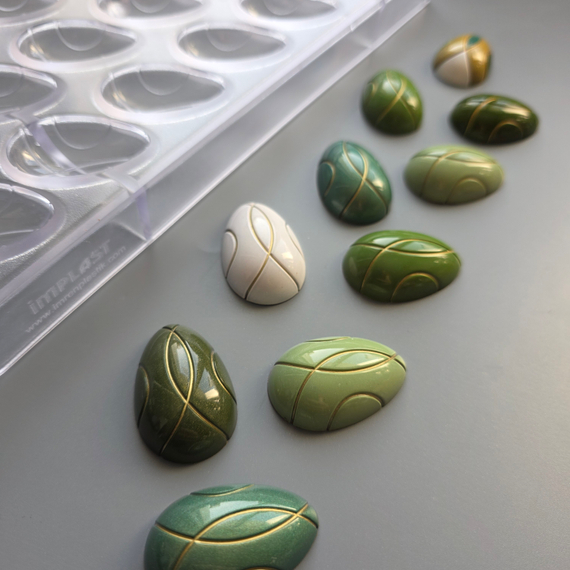 1025 | Форма для шоколадных конфет "Яйцо резное"(275*175 мм)