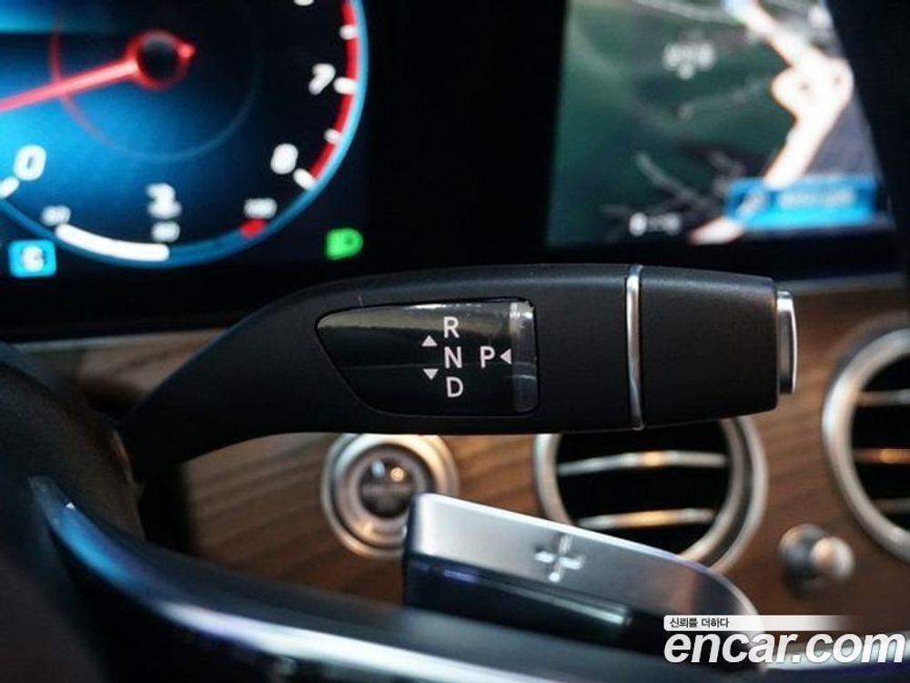 Mercedes-Benz E-Class W213 E250 Exclusive (04.2022)