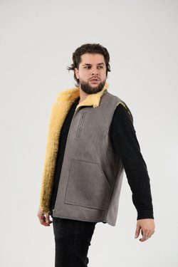 Мужской жилет из овчины