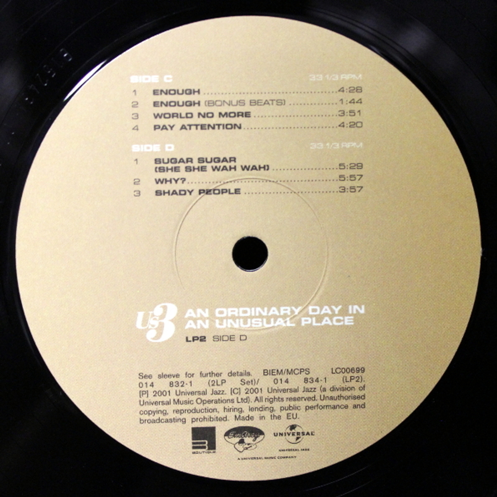 Us3 / An Ordinary Day In An Unusual Place (2LP)