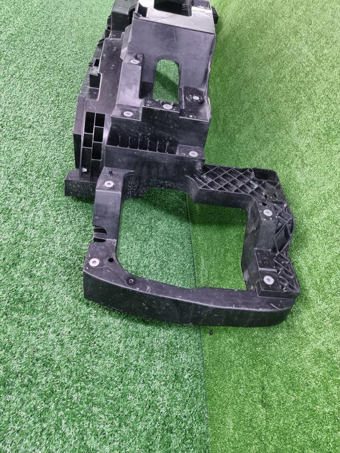 Телевизор Lixiang L6 (2024-н.в.)