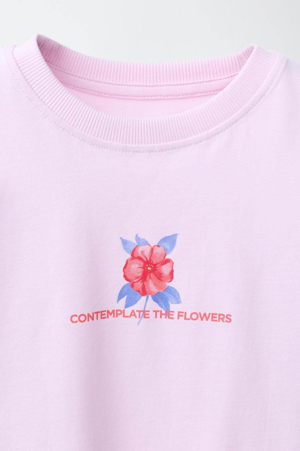 ZARA ФУТБОЛКА С ЦВЕТОЧНЫМ ПРИНТОМ, РОЗОВЫЙ