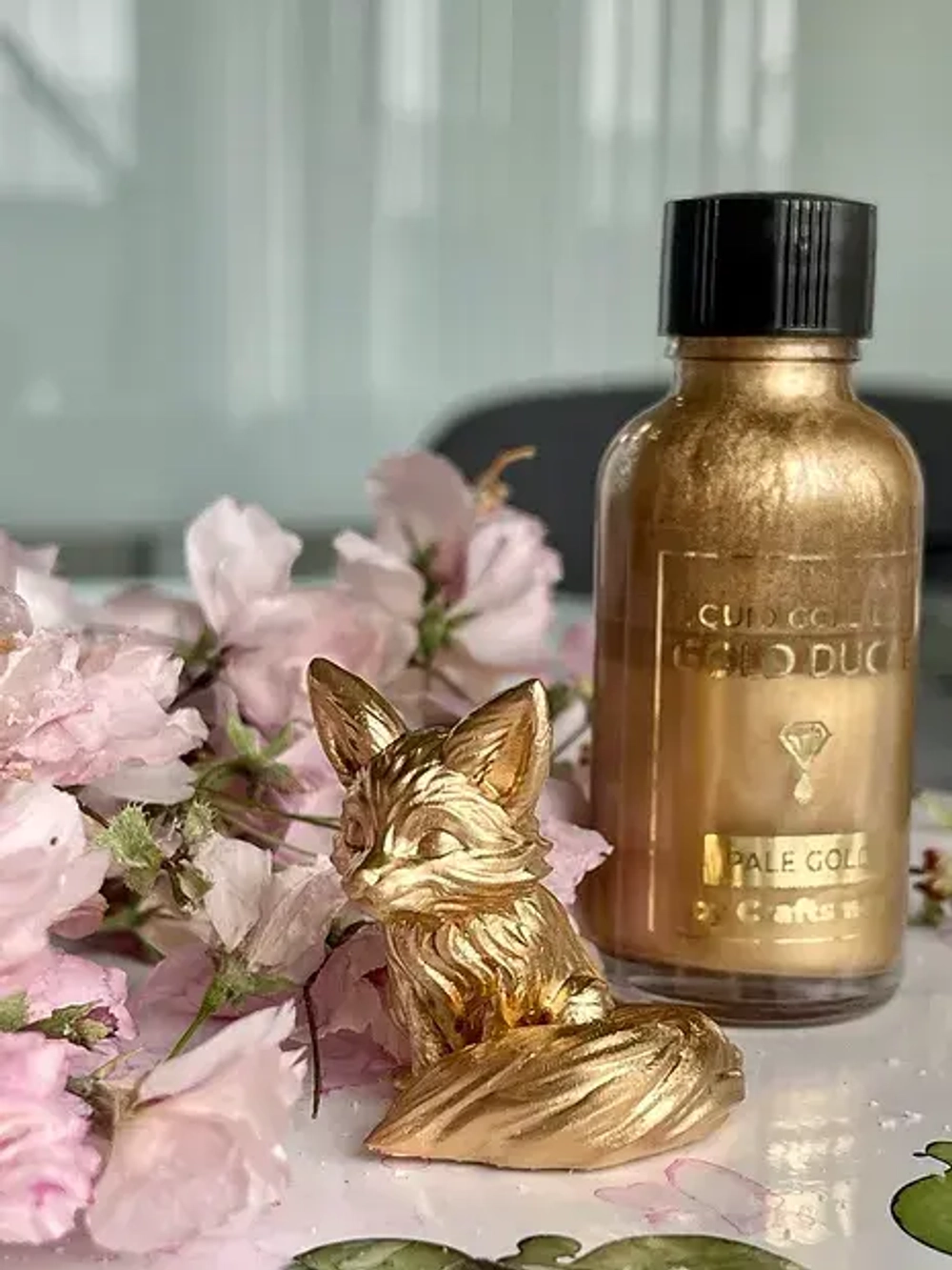 Жидкая поталь в бутылочке с кисточкой PALE GOLD, 30 мл
