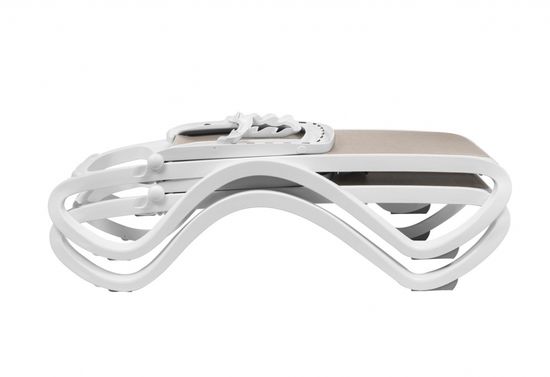 Шезлонг-лежак пластиковый Omega белый/тортора Nardi Италия