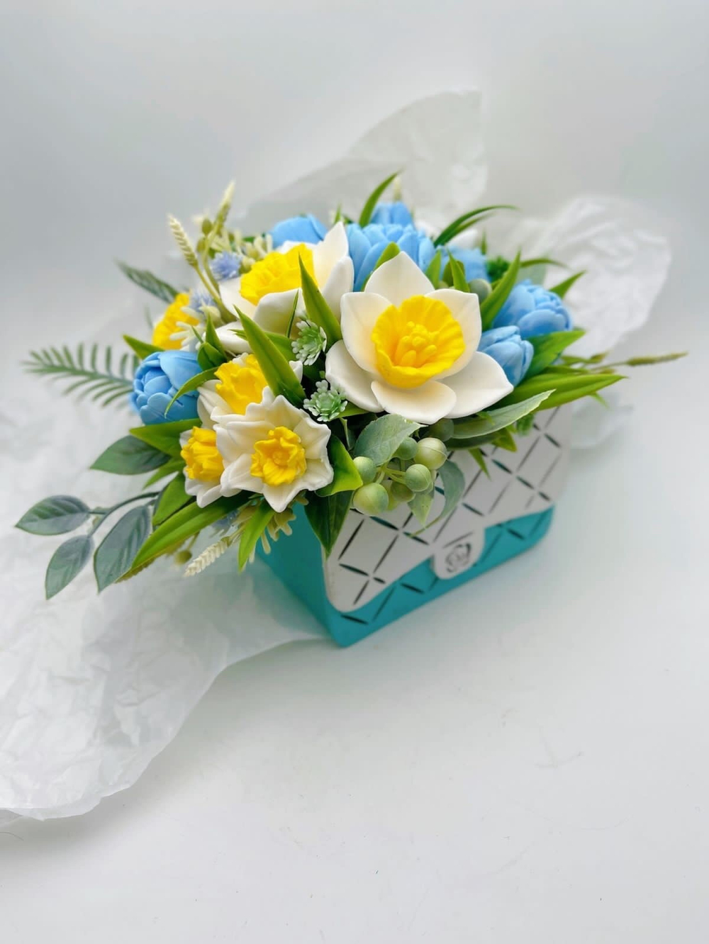 Букет из мыла «Тюльпаны и нарциссы, блюскай»