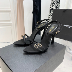Saint Laurent Pumps