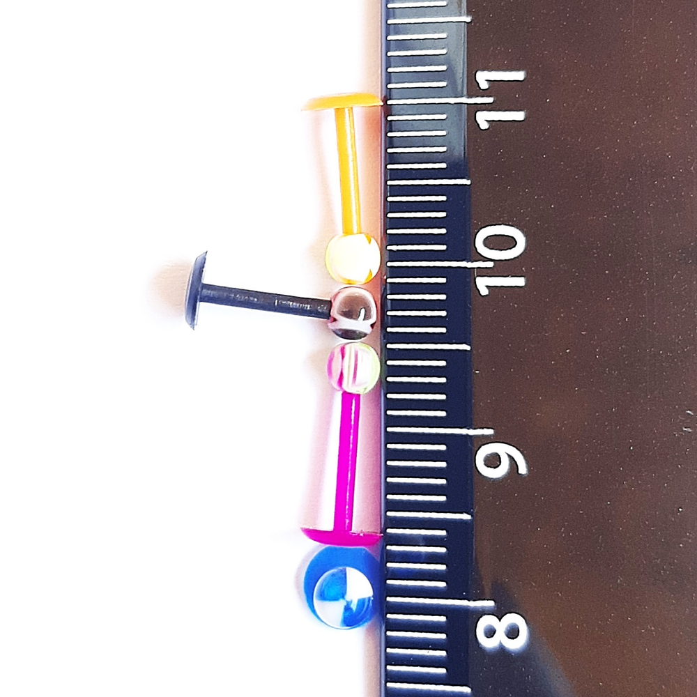 Набор акриловых лабрет 5 штук. Ассорти