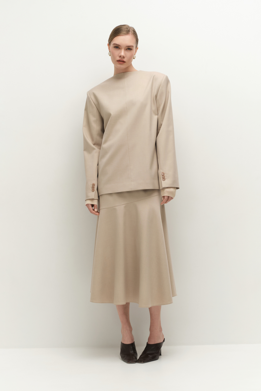 Жакет без воротника