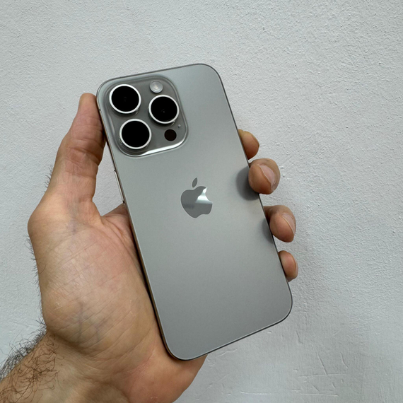Apple iPhone 15 Pro 128gb АКБ 99% (Коробка, кабель)