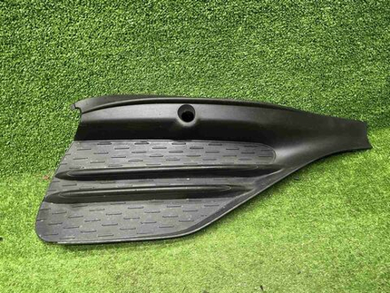 Решетка бампера RH Mercedes C w206 (21-нв) AMG