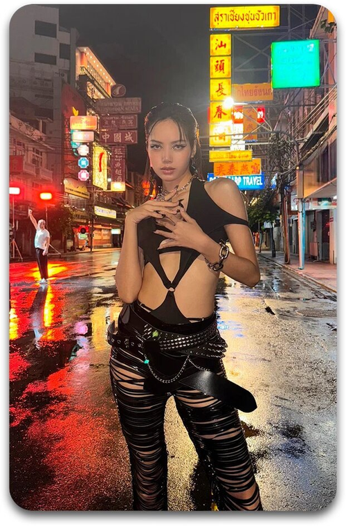 Карта #3382 / Lisa (BLACKPINK)