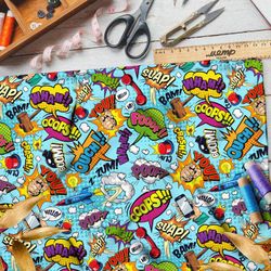 Ткань лён небольшие звуки из комиксов на голубом фоне