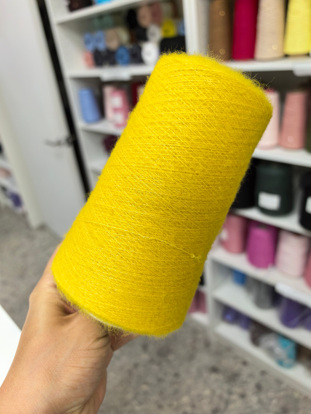 64шерсть, 10як, 22нейлон, 4спандекс - 300гр - солнечный желтый