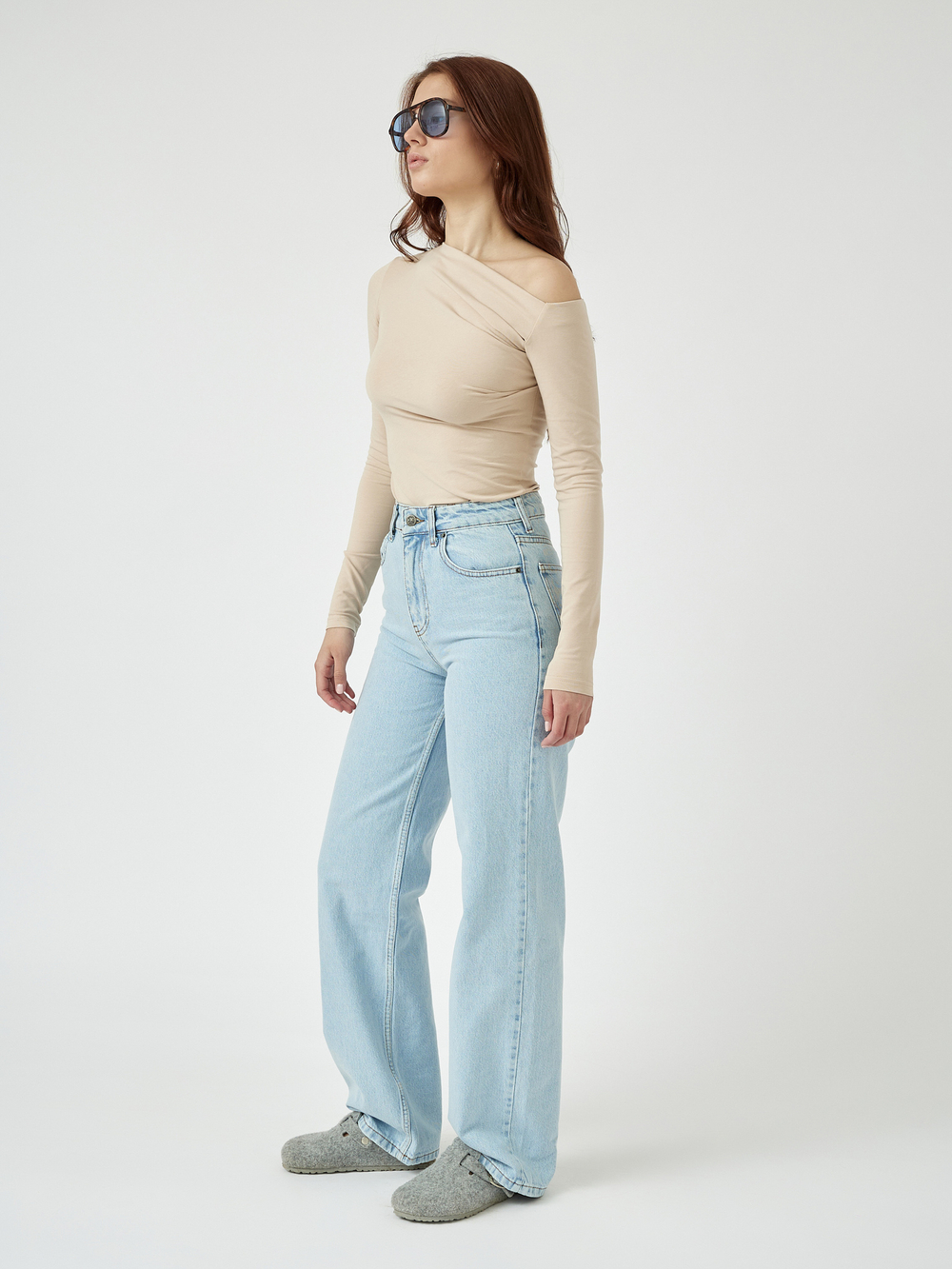 Лонгслив на одно плечо со складками