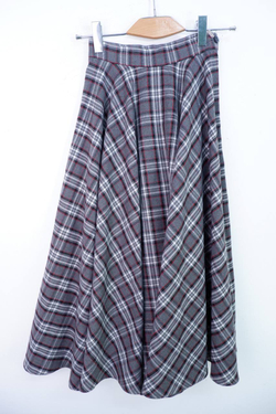 Юбка в актуальную клетку, визуально на 42 размер