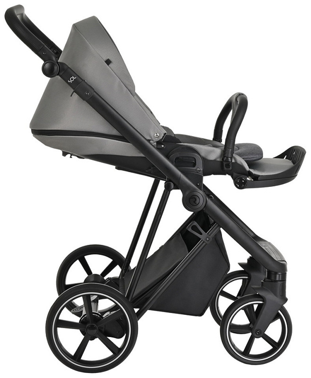 Детская коляска Roan Sol 3 в 1 с автокреслом Avionaut Silver Black RSL/1011 Cloud Grey