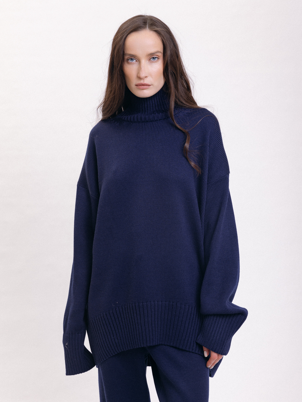 Свитер базовый