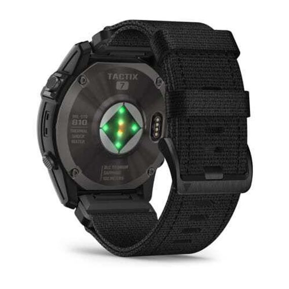Garmin Tactix 7 AMOLED — тактические часы с ярким дисплеем и нейлоновым ремешком