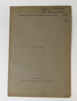 Selective abortion of cations by Higher Plants. Runar Collander 1941 г. Автограф Коштоянца Х.