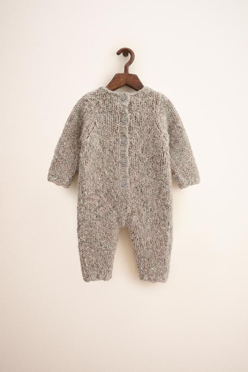 ZARA TIMELESS - ДЛИННЫЙ КОМБИНЕЗОН КРУПНОЙ ВЯЗКИ С ОВЕЧКОЙ, КАМЕННО-СЕРЫЙ