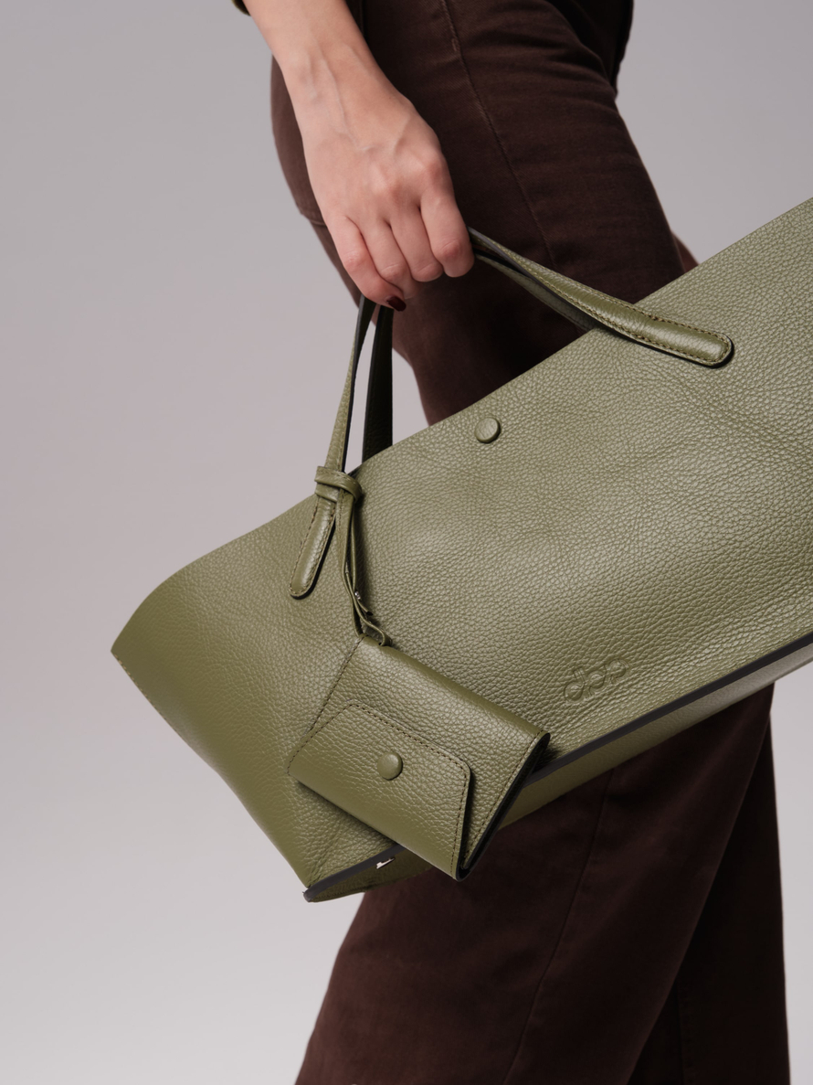 Женская кожаная сумка DBR 31136 зеленая водоросль