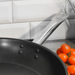 Сковорода 32см Общепит без крышки, высота 6см, корпус 0,6мм, индукция, ТРС 3,5мм, а/п покрытие Xylan