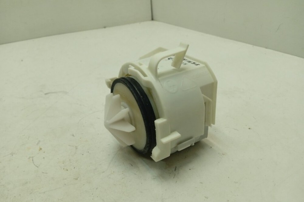 SRV53M00RU/06 ктп18 Сливной насос для посудомоечной машины Bosch SRV53M00RU/06 б/у