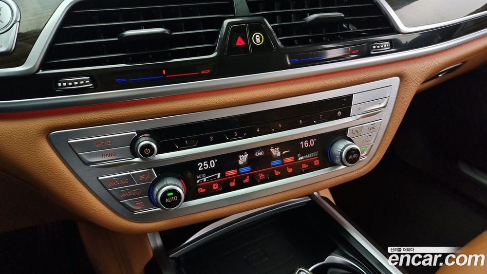 BMW 7 Series (G11) 740i Design Pure Excellence (07.2022)