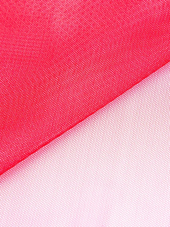 Бюстовая неэластичная сетка Lauma, красный 100