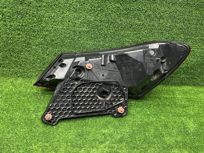 Фонарь левый внешний Mercedes E W213 (2020-2023)