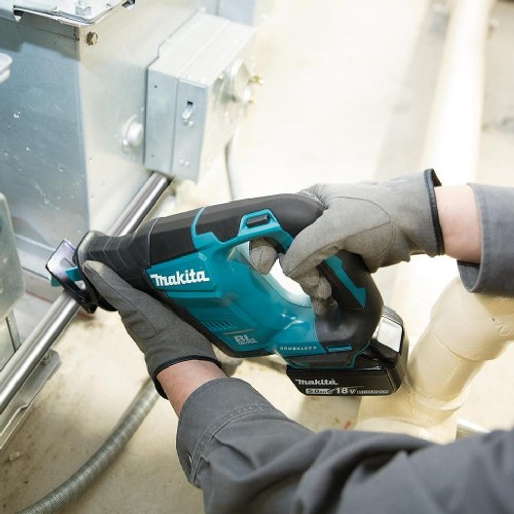 Пила сабельная аккумуляторная MAKITA DJR 188 Z с бесщеточным двигателем без АКБ и З/У DJR188Z