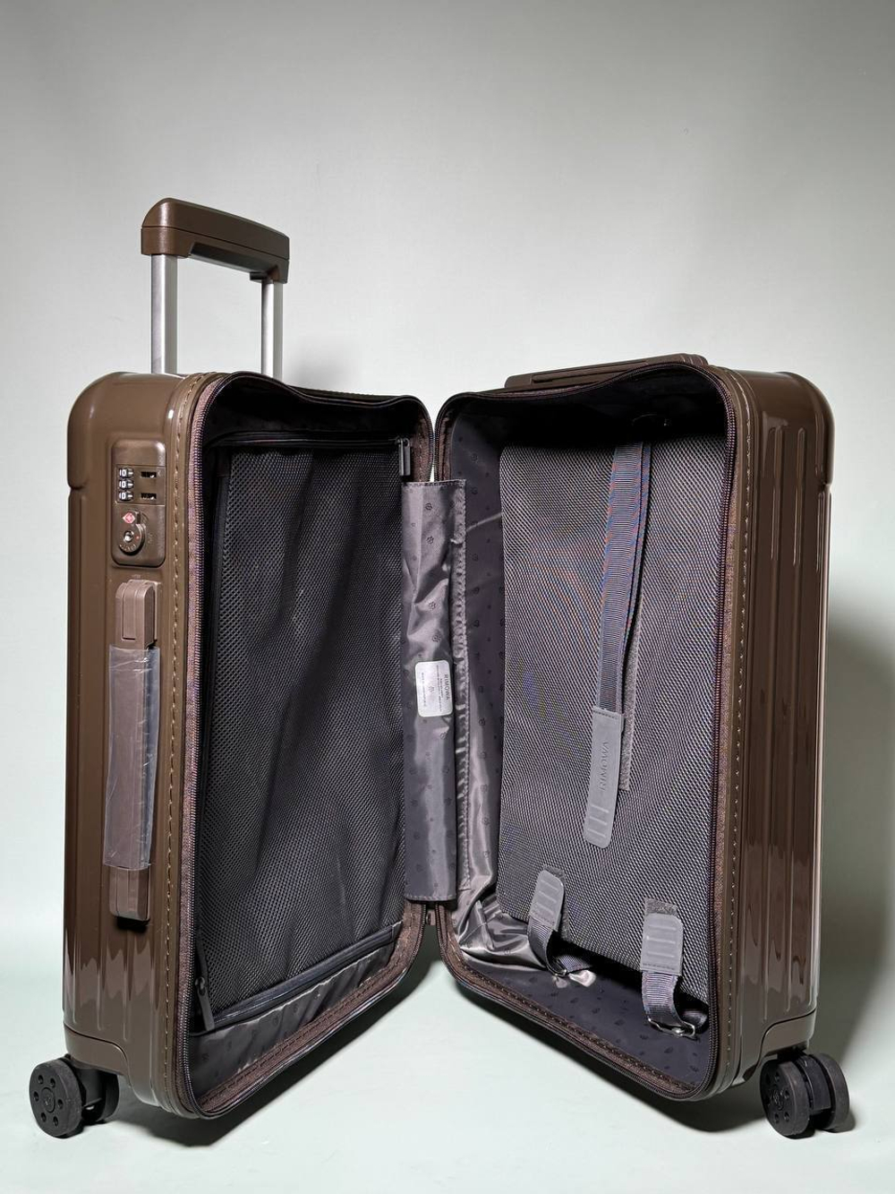 Чемодан Rimowa