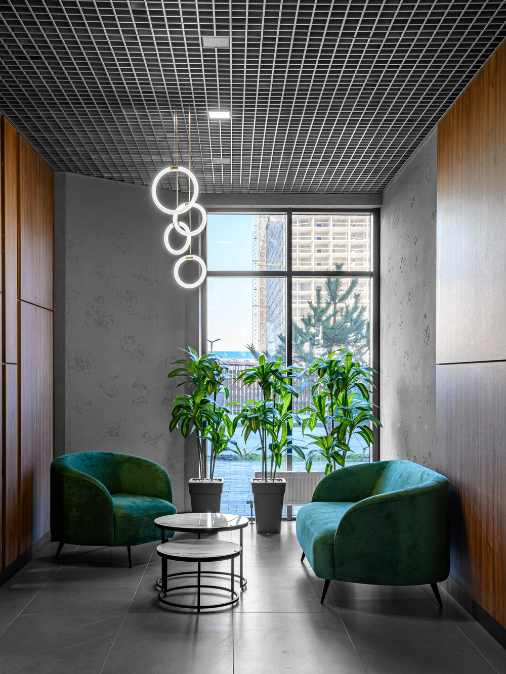 Озеленение искусственными растениями ЖК «Любимово»