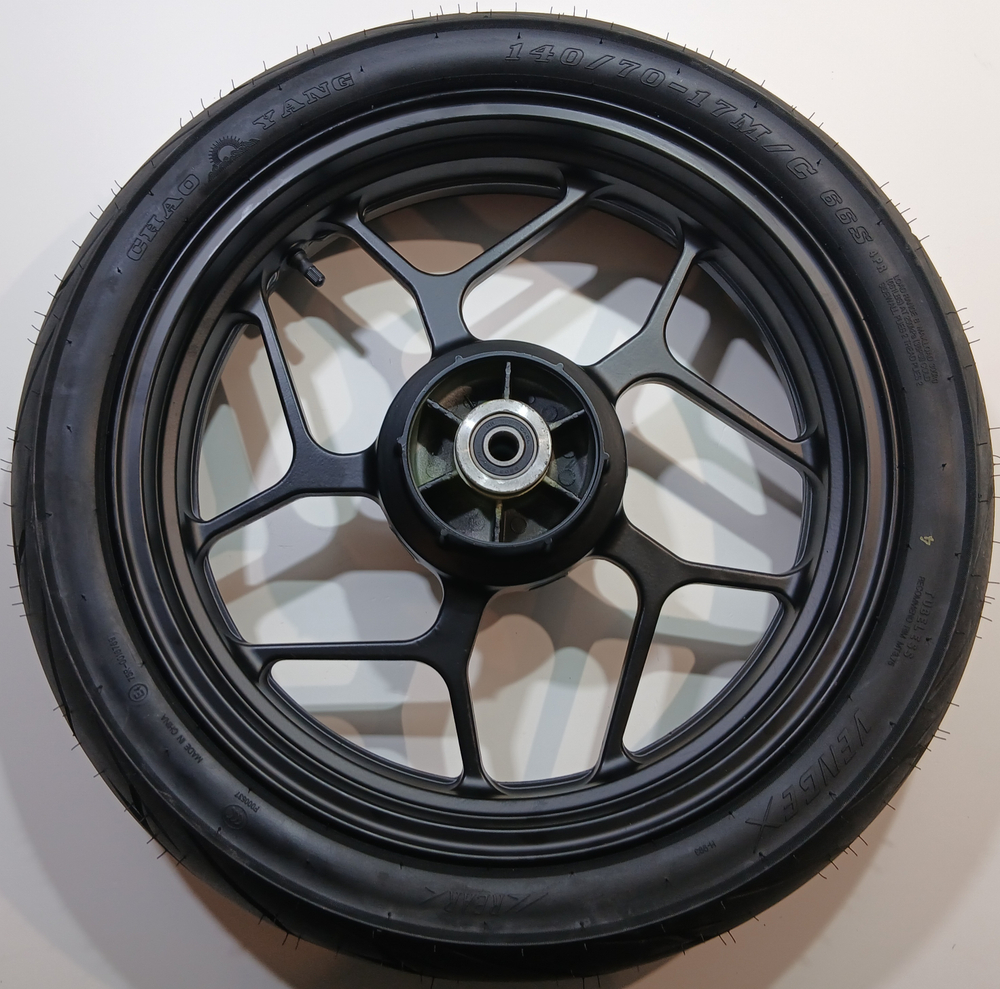 Колесо заднее в сборе 140/70-17 под ось Ф17мм мотоцикл  Motoland 300 DF BIG BORE