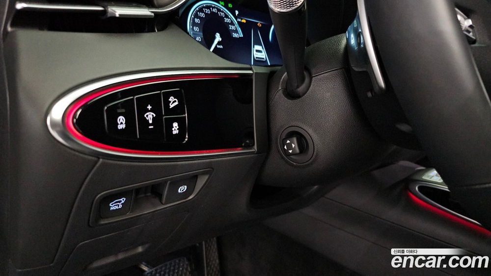 Genesis GV70 2.5T Бензин 2WD (07.2023)