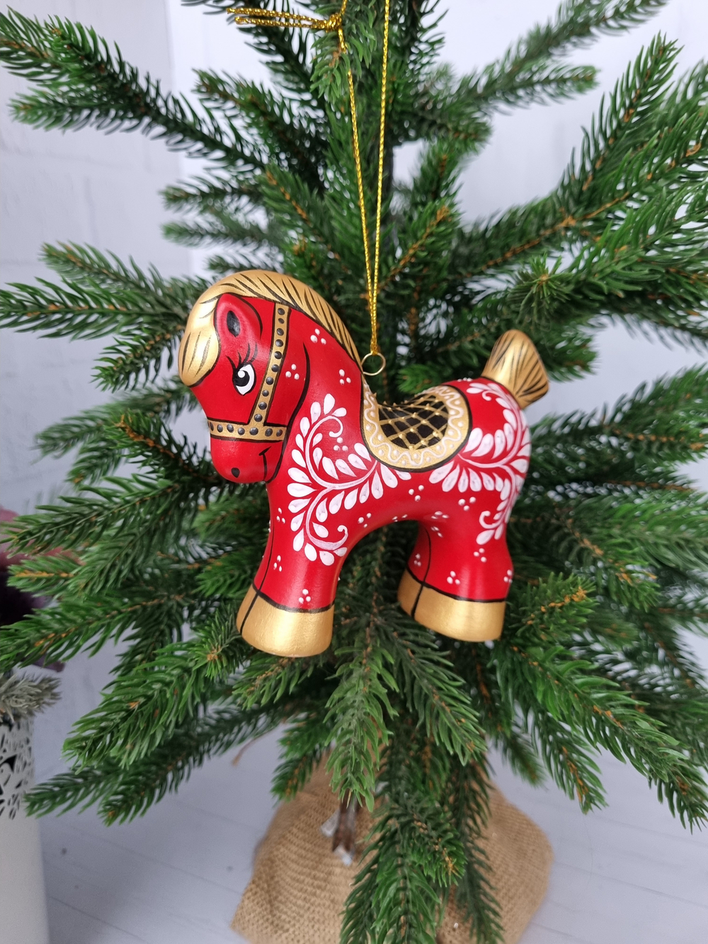Конь-Огонь ёлочная игрушка из фарфора