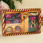 Подарочный набор «Ты совершенна»: крем-мёд с клубникой и хлопком 30 г × 2 шт., арахис в шоколадной глазури 70 г, чай чёрный с тропическими фруктами 50 г, ложка