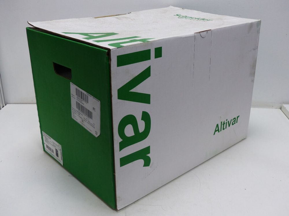 Schneider Electric ATV71E5U30N4