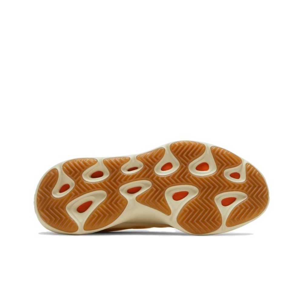 Кроссовки Adidas Yeezy Boost 700 V3 'Mono Safflower' HP5425