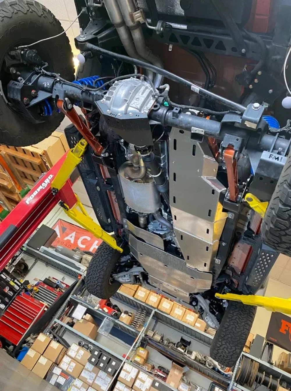 Защитная пластина топливного бака для Bronco Raptor 2022+ Форд Бронко Раптор