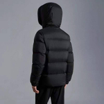 Пуховик Moncler